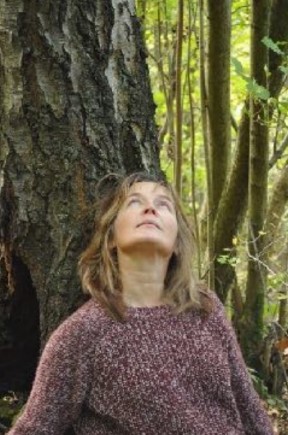 Guest Workshop: Yield: a nature-centred workshop for women ready to gather what they've grown and let go the rest, with Juno Quaintrell